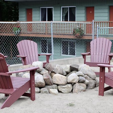 Motel Montreal Озеро Джордж Экстерьер фото